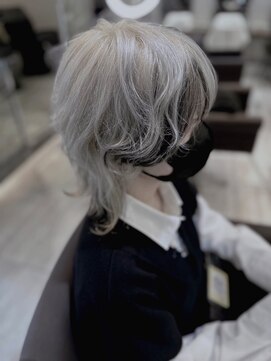 エムテコ(M.techo) ウルフカット◎ローライト/フェイスフレーミング