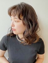 レイヤー ミディアム パーマ ブルーブラック 艶カラー