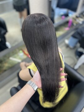 ペレ 栄 アネックス(PELE栄ANNEX) 韓国 くびれロング レイヤー ワンホンヘア 小顔前髪