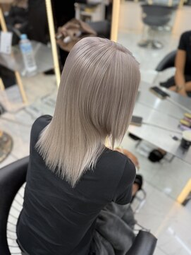 ラピス 渋谷本店(Lapis) シルバーグレー、グレージュ、シルバーグレージュ