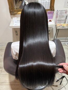 アルーシェ 錦糸町店(Alushe)の写真/【ULTOWA Tr+Cut￥10800】髪質に合わせて選べるケアをご提案◎[髪質改善/レイヤーカット/縮毛矯正]