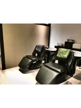 【癒しの極上スパ】頭皮の整体ヘッドスパで日頃の疲れを癒すとともに、頭皮を内側からキレイに・・・