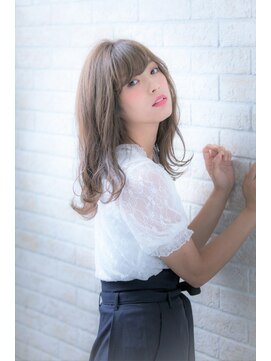 ヘアーアートシフォン 池袋西口店(Hair art chiffon) 厚めバングクラシカルシースルーカラーセンターパート斜めバング