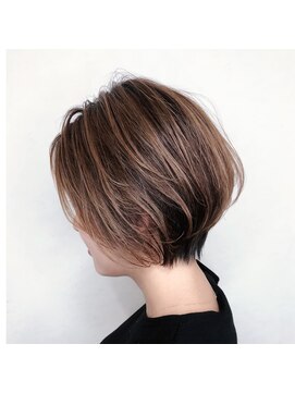 ガル(GALL) 《久保佑介》ショートヘア /ショートボブ/アッシュベージュ