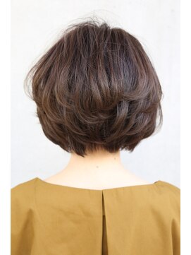 エクラージュ(eclarge) 大人可愛いショートボブでふんわり