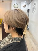 30代40代こなれショート×アッシュベージュ
