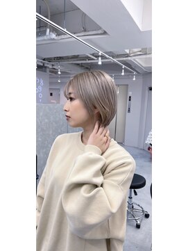 ユニ(Uni.) 大人可愛い20代30代40代小顔