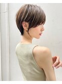 ミディアムヘアグレージュカラー デザインカラーマッシュパーマ