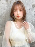 ミルクティーベージュ韓国風外ハネくびれボブ