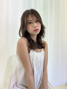 アルカナ 明治神宮前原宿(ARCANA) ミディアムレイヤー　レイヤーカット　グレージュ