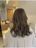 くすみベージュ/毛先カラー