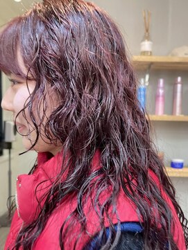 ナループロア ハチ(Nalu pu loa hachi) ロングパーマ/ハードパーマ/姫カット/くるくるパーマ