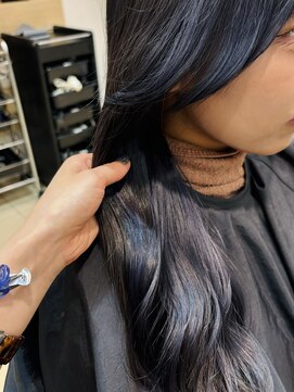 アッシュ 中目黒店(Ash) ブルー×ブラックのインナーカラー！