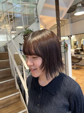 ヒップスアイズ(Hip's eyes) 切りっぱなしボブ×顔まわりレイヤー☆ヒップス大宮
