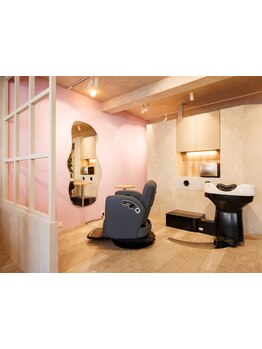 初めての方もお気軽にご来店頂けるサロン☆お客様一人一人に寄り添った丁寧な接客をします♪