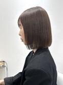 20代30代大人可愛い艶感グレージュ切りっぱなしボブ
