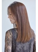 ナチュラルストレート × フェミニンレイヤー