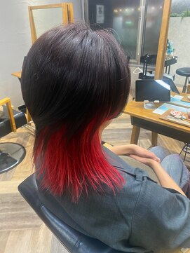 マーレ(MARLE./) 赤が主役のシャープウルフ