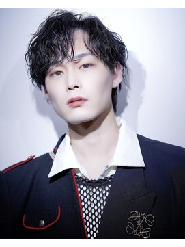 シャドウパーマ