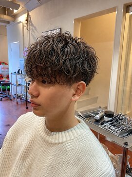 カミュー 高岳(CAMUE) 無造作束感×ツイストスパイラルマッシュ