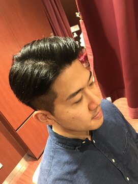 ヘアーモードキクチ 日本橋三越前店 日本橋三越前右七三分けカッチリ