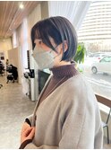 20代30代/大人可愛い/モカベージュ/小顔耳掛けショート