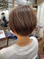 こなれヘアショートカット20代30代40代50代60代70代くせ毛