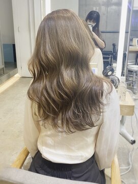 ウェイズ トウキョウ(Ways TOKYO) シークレットハイライトでつくる明るめベージュ