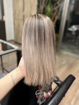 ヴィフ 大船(VIF) バレイヤージュ/ケアブリーチ大船メルティカラーことりベージュ