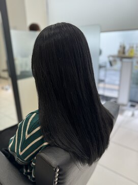 シック 浦和(CHIC) 寒色で艶カラー