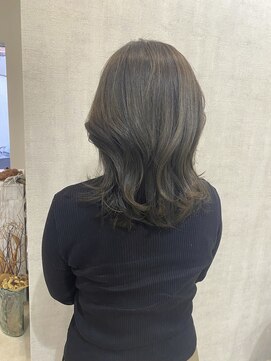 ライム(lime) 顔タイプ「フレッシュ」オリーブカラー