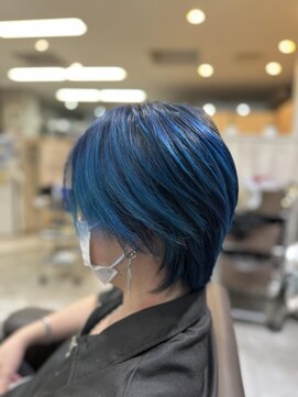 ヘアールーム プリズム(Hair room Prism) ブルー/グラデーションカラー