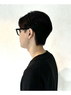 ヘアアンドメイク エジェリ(hair&make egerie) 韓国風ワンホンヘアー・センターパートショート