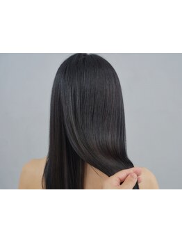 あなたに合った髪質改善ストレートをご提案！うねり・広がりを改善し、艶感たっぷりの髪質に導きます♪