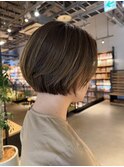 耳掛け美シルエットショート