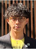 渋谷メンズマッシュウルフカット波巻きパーマシャドウゆるめ