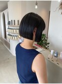 切りっぱなしミニボブ