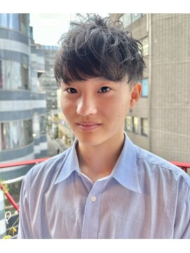 ロミーオム 本厚木(ROMMY. Homme) 刈り上げツーブロック短髪ショートメンズヘア