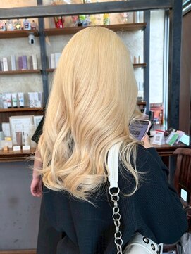 アンドケー 那覇おもろまち店(and K) ブリーチカラー/ブロンドベージュ/ロングレイヤー
