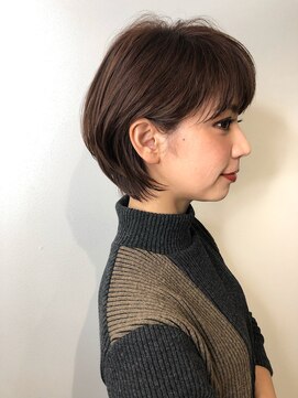 キートス(Kiitos) 【耳掛けおしゃれショートヘア】