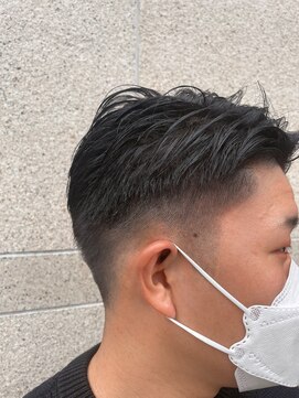 ビーハイブ ギフト(BeeHIVE GIFT) フェードカット