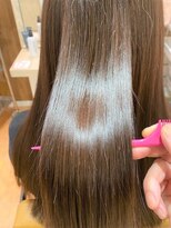 アズール 草加(azule)&nbsp;40代50代グレイヘア（白髪）でも髪質改善カラーでツヤツヤ[草加]