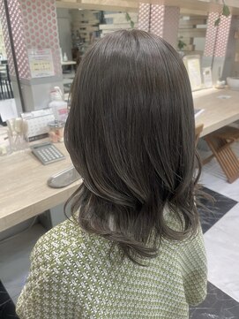 テテ(TETE) ブリーチなし/グレージュカラー