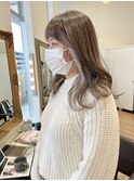 イヤリング　ホワイトベージュ