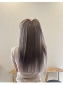 透明感グレージュ