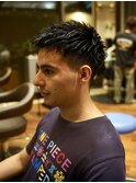 スッキリ短めのアップバングショート
