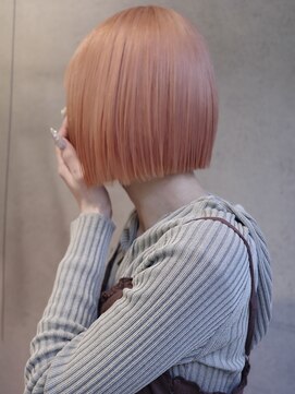 キャロルガーデンズ ボコカ 表参道(Carroll Gardens bococa) 【表参道】ボブ、ブリーチカラー、コーラルピンク