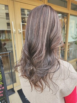 スーリール 伊都店(Sourire) グレージュ　ハイライト