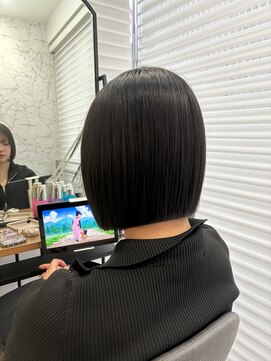 メモリーズ 銀座(Memories) 前下がりボブ切りっぱなしボブミニボブショートボブ