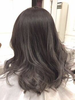 周りを気にせずに、ゆったり過ごせるプライベート空間◎マンツーマン施術で、あなたの理想のスタイルへ♪